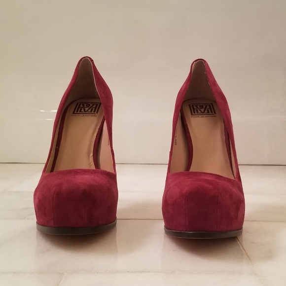NWOT Suede Pour Le Victoire Irina Pumps 9.5 - Picture 4 of 6
